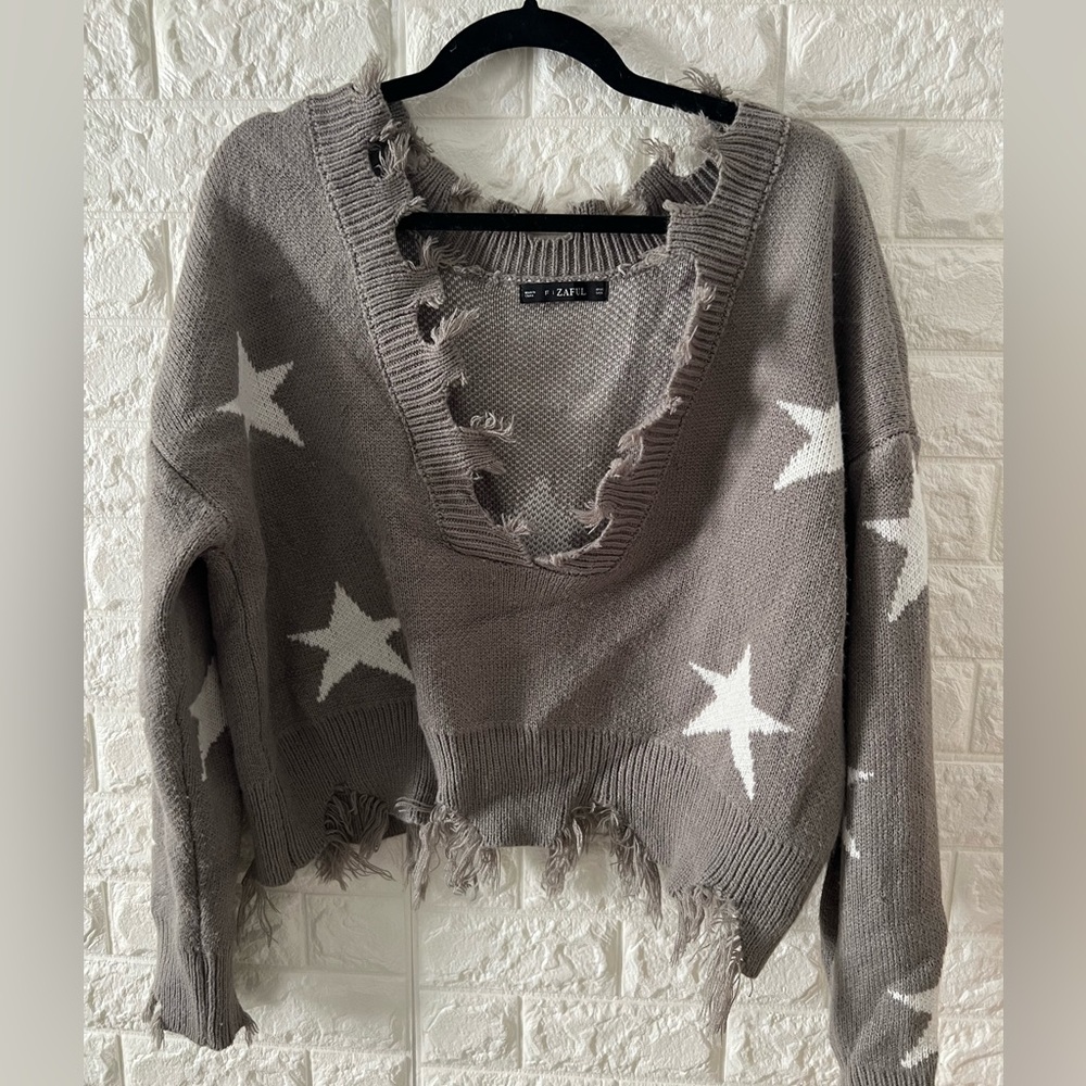 Zaful deep v-neck grey and white stars distressed sweater